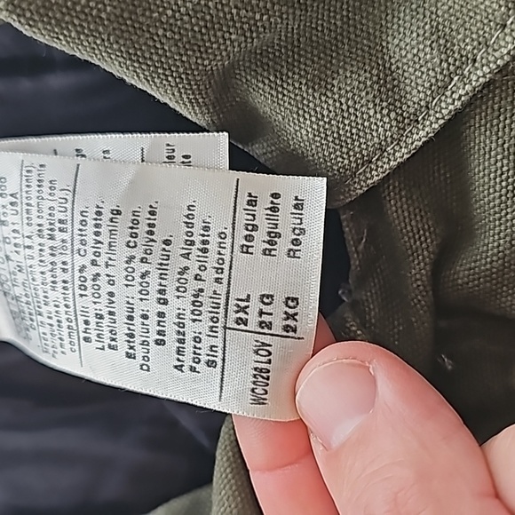 Women's Carhartt Jacket - Picture 7 of 9